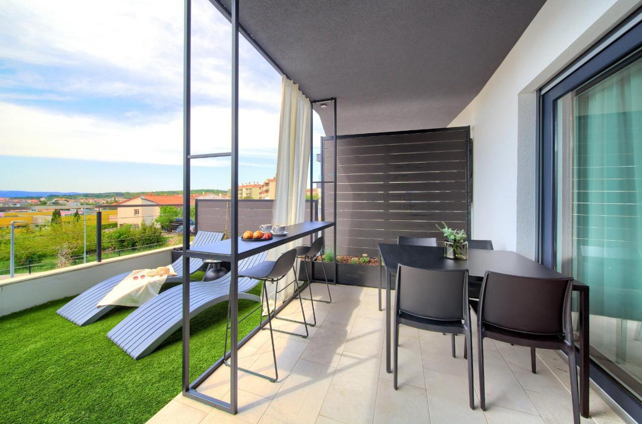 Apartment Diamar With Seaview คิร์ก ภายนอก รูปภาพ